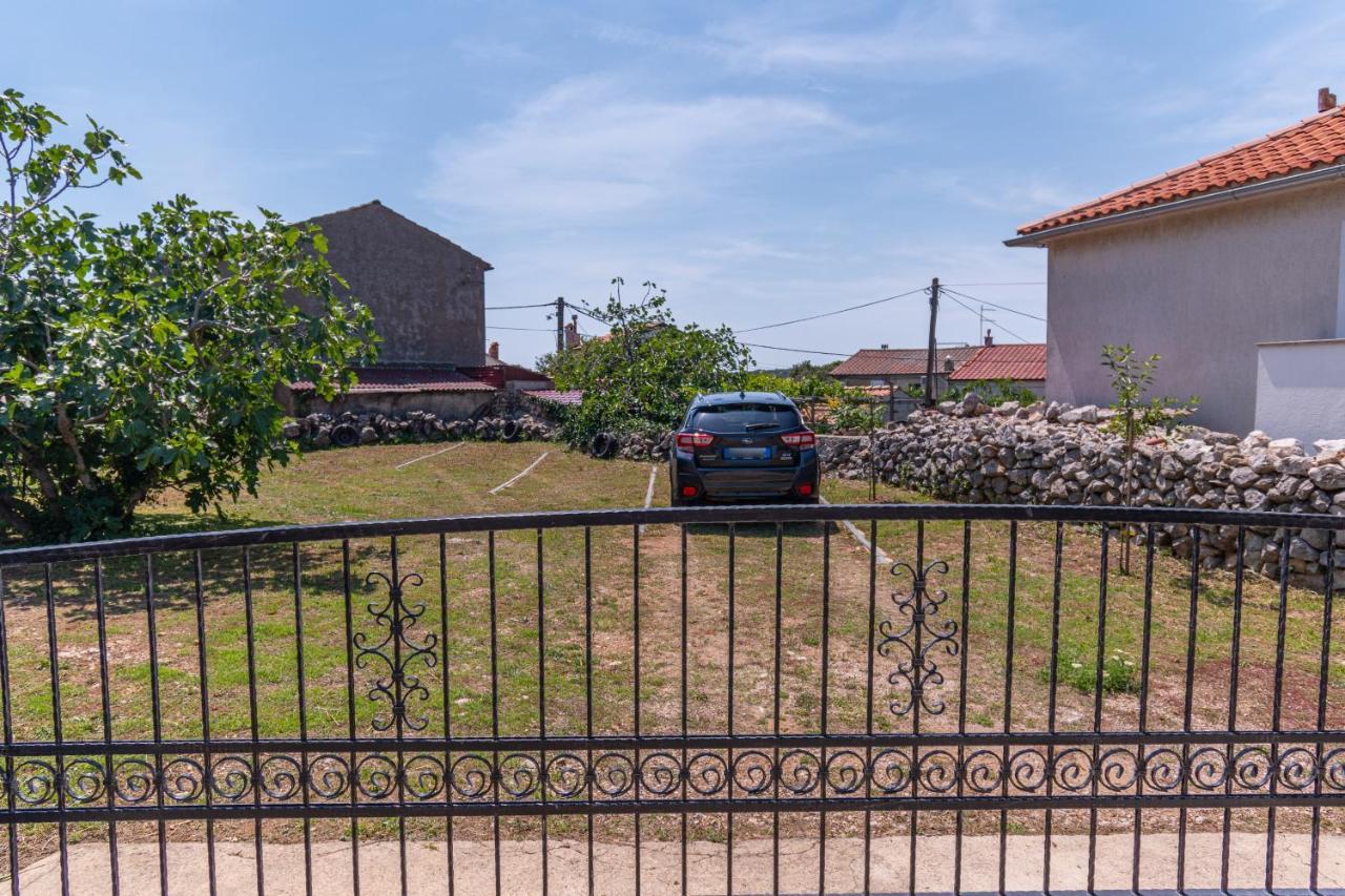 Apartments By The Sea Punat, Krk - 5351 Luaran gambar