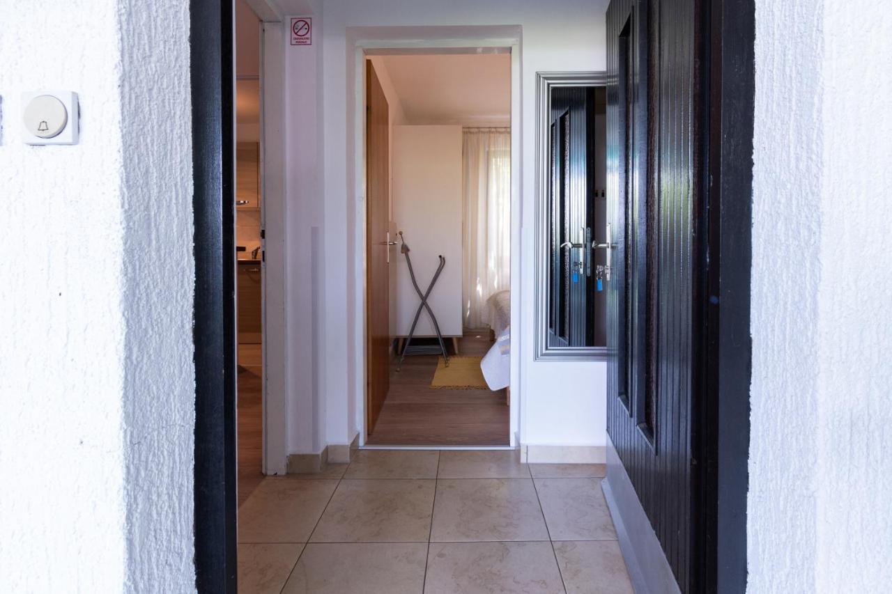 Apartments By The Sea Punat, Krk - 5351 Luaran gambar